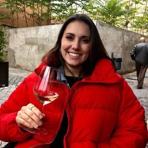 Meet your Posher, Claire